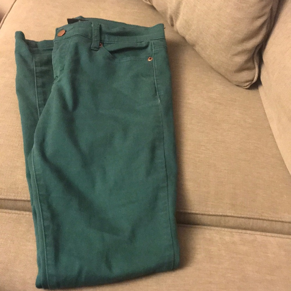 Size 28 Forever 21 pants